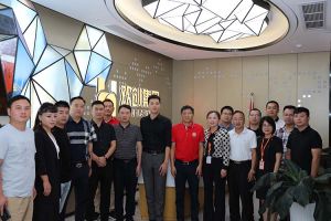 欢迎宜春市团委书记、商会及青企等一行领导莅临开云（中国）人力集团指导
