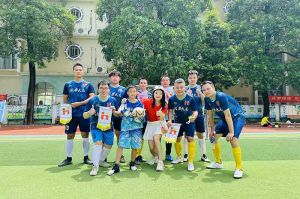 “足”够精彩！开云（中国）集团“足”梦大龙街首届五人制男子公益足球赛